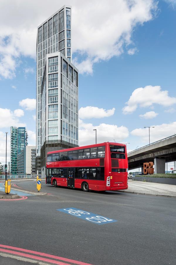 לונדון Luxury Stratford Apartment מראה חיצוני תמונה
