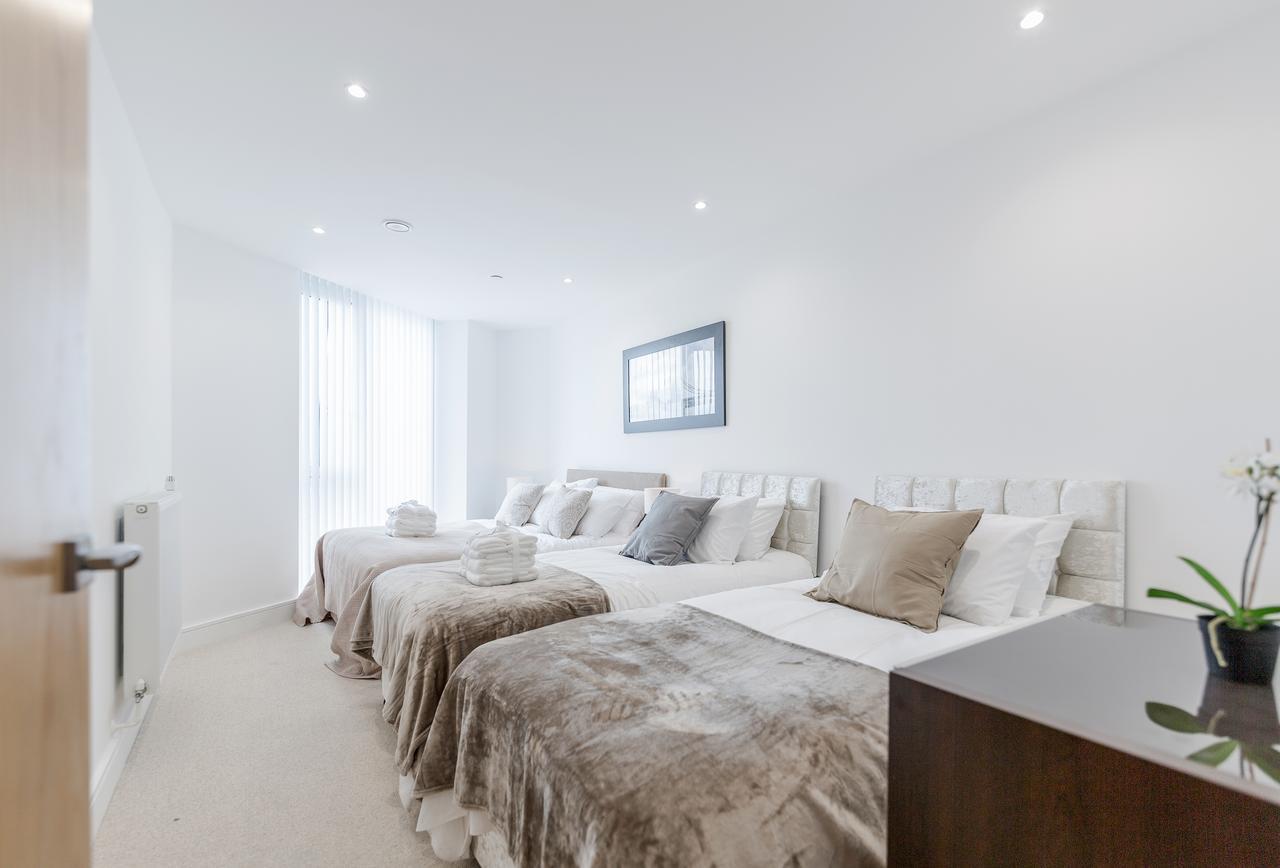 לונדון Luxury Stratford Apartment מראה חיצוני תמונה